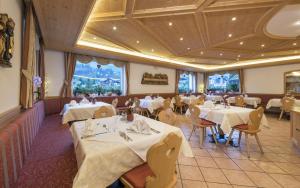 Restaurace v ubytování Hotel La Pineta