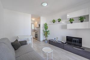 Część wypoczynkowa w obiekcie Apartamentos en Torres del Sol