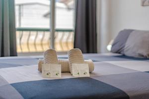 Łóżko lub łóżka w pokoju w obiekcie Apartamentos en Torres del Sol
