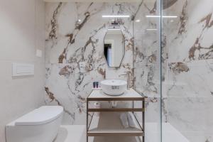 A bathroom at 312 Piazza San Marco