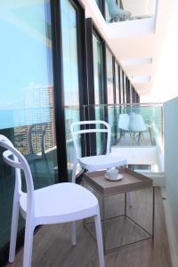 Balkón nebo terasa v ubytování HOM I 2D2B Vista al Mar I Parking Frente al Mall I Wifi PNM 0618