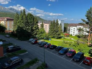 Nespecifikovaný výhled na hory nebo výhled na hory při pohledu z apartmánu