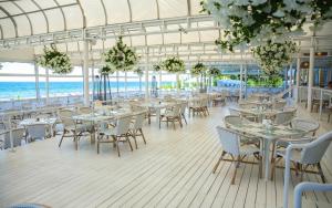 Restaurace v ubytování Hotel Bryza Resort & Spa