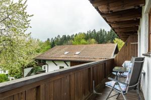 Balkón nebo terasa v ubytování Komfortwohnung mit Pool und Sauna