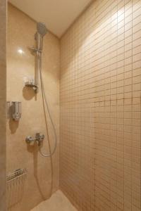 Koupelna v ubytování Modern 1BR, Mangroovy, Gouna - 1BR, Pool, & Beach