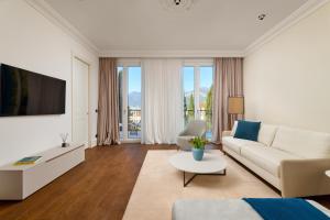 TV a/nebo společenská místnost v ubytování Boutique Hotel Porto Palace