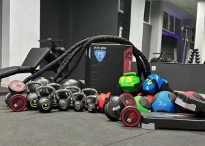 The fitness centre and/or fitness facilities at Beta House Apartments