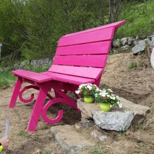 Aed väljaspool majutusasutust Vivere a Colori bilocale