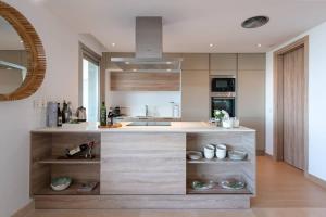 Kép LUXURY PENTHOUSE MARBELLA WIFI POOLS NETFLIX GOLF szállásáról Benahavísban a galériában