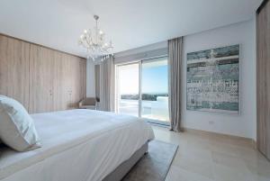 Kép LUXURY PENTHOUSE MARBELLA WIFI POOLS NETFLIX GOLF szállásáról Benahavísban a galériában