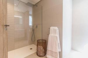 Kép LUXURY PENTHOUSE MARBELLA WIFI POOLS NETFLIX GOLF szállásáról Benahavísban a galériában