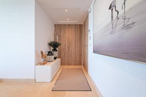 Kép LUXURY PENTHOUSE MARBELLA WIFI POOLS NETFLIX GOLF szállásáról Benahavísban a galériában