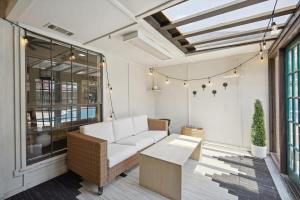 Postel nebo postele na pokoji v ubytování Allen Abode - 4 Bedrm Pool Fire Pit Charm + 36 fotografií