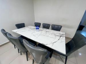 Οι επιχειρηματικές εγκαταστάσεις ή/και οι αίθουσες συνεδριάσεων στο JRC Homestay - SA629 (Seri Austin)