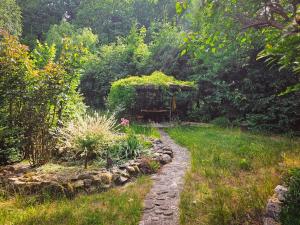 Foto dalla galleria di W Ogrodzie Dla Gości a Sasino