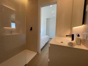 Zdjęcie z galerii obiektu New Luxury Apartment in Las Colinas with communal pool LC2 w mieście Campoamor +15 zdjęć