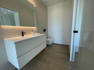 Zdjęcie z galerii obiektu New Luxury Apartment in Las Colinas with communal pool LC2 w mieście Campoamor