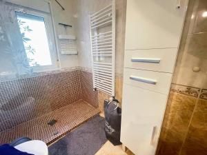 Kép Traditional 3 bedroom Villa with Pool CQ22 szállásáról Ciudad Quesadában a galériában
