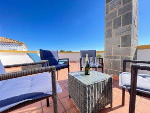 A balcony or terrace at Lovely 3 Bedroom Villa with Com Pool LD502