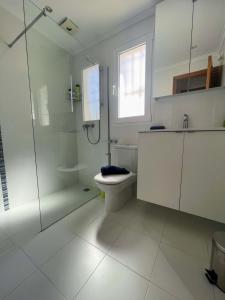 Łazienka w obiekcie Botanical 2 Bedroom Bungalow with Com Pool VM33