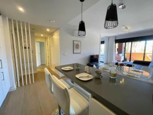 Część wypoczynkowa w obiekcie Modern 2 Bed Apartment with Com pool VM31