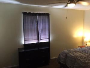 Легло или легла в стая в 2 Bedroom Apartment for you! Next to Fort Sill