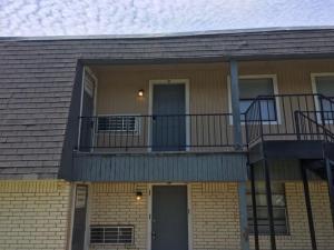 Μπαλκόνι ή βεράντα στο 2 Bedroom Apartment for you! Next to Fort Sill