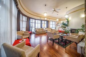 Posezení v ubytování Hotel Piroska
