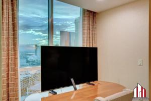 Galeriebild der Unterkunft MGM Signature-19-802 1Br 2Ba F1 Pits View Balcony in Las Vegas