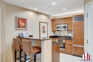 Galeriebild der Unterkunft MGM Signature-19-802 1Br 2Ba F1 Pits View Balcony in Las Vegas