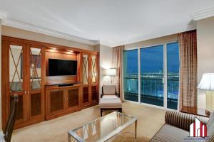 Galeriebild der Unterkunft MGM Signature-19-802 1Br 2Ba F1 Pits View Balcony in Las Vegas