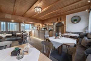 Reštaurácia alebo iné gastronomické zariadenie v ubytovaní Obergasserhof