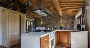 Kuchyňa alebo kuchynka v ubytovaní Ca'Novae - Tuscany Farmhouse