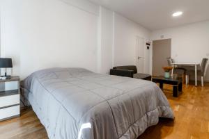 Ένα ή περισσότερα κρεβάτια σε δωμάτιο στο Moderno monoambiente Nuñez