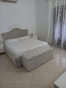 Postel nebo postele na pokoji v ubytování Aaron Villa