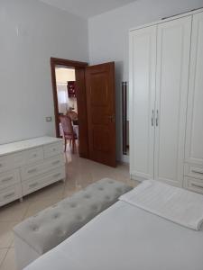 Postel nebo postele na pokoji v ubytování Aaron Villa