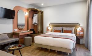 Postel nebo postele na pokoji v ubytování Epineio Comfort Living