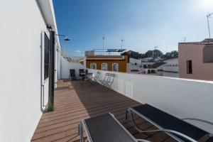 A balcony or terrace at Apartamentos Cruz de San Andrés