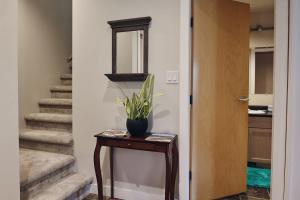 Gambar di galeri bagi NN - The Kit - Downtown 1-bed 1-bath di Whitehorse