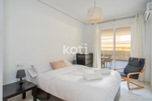 Posteľ alebo postele v izbe v ubytovaní Koti Rentals - Don Manuel + 29 fotografií