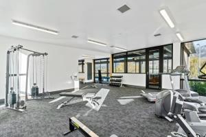 Spordikeskus ja/või sportimisvõimalused majutusasutuses Lakeview Luxuy Vista Suite