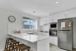 Kuchyň nebo kuchyňský kout v ubytování Emmaville - Modern Convenient & Pet Friendly