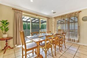 Φωτογραφία από το άλμπουμ του Goldfinch Way Stunning & Spacious Home Sleeps 11 σε Orange