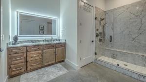 Ένα μπάνιο στο Juniper Ridge +55 φωτογραφίες