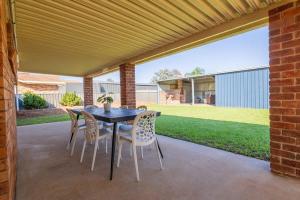 Patio nebo venkovní prostory v ubytování Davidson - Family Getaway, Pet Friendly