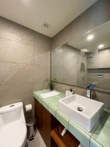 Koupelna v ubytování Ocean View Loft in Punta Cocos - C102 + 19 fotografií