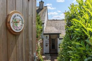Gallery image of Charming Cottage with Stunning Views in Calstock