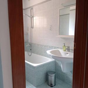 Kúpeľňa v ubytovaní Luminoso appartamento - Castelli