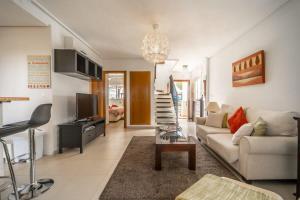 Posezení v ubytování Stunning 2 bedroom townhouse - CE33LT