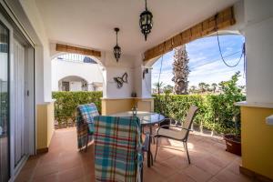 Balkón nebo terasa v ubytování Stunning 2 bedroom townhouse - CE33LT